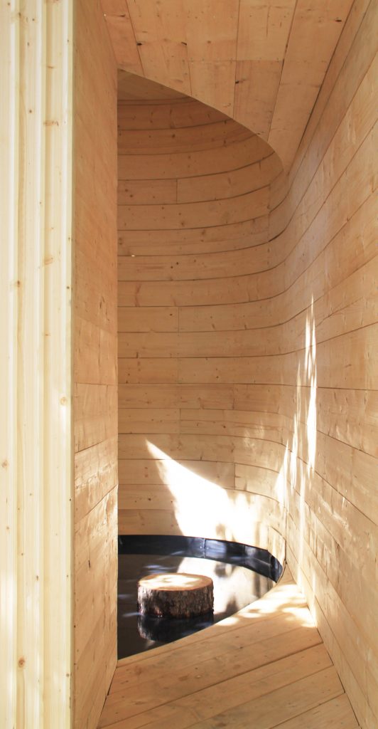 The covered entryway of Water Temple